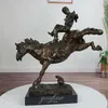 Decoratieve Objecten Beeldjes Bronzen Paardenrace Sculptuur Renpaard Standbeeld Dierensculpturen Met Marmeren Voet Voor Tuin Thuis Moderne Kunst Kantoordecoratie 231110