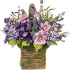 フロントドアスプリングリースのための装飾花ラベンダーリースバスケット付きの装飾の花の装飾