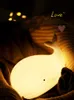 Lámparas Sombras Ballena León marino Luz nocturna Silicona Bebé Dibujos animados Lindo Colorido Recargable Regalo para niños Atmósfera Habitación Lámpara Dormitorio Cabecera 230411