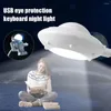 Night Lights Creative Portable Powered USB Light Astronaut Form LED LÄS DESKBOK LAMP COMPOURBOARD