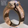 Pierścienie klastra 14K Rose Gold 3 MOSSANITE Diamond Ring Men Luksusowe okrągłe modne wesele na przyjęcie zaręczynowe rocznica ct d kolor