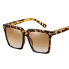 Okulary przeciwsłoneczne Fashion Square dla kobiet luksusowe t marka vintage gradient żeńskie trendy na okulary UV400