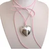 Choker Vintage Chunky Heart Naszyjnik dla kobiet czarny aksamit