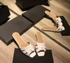 2023 Designer femme sandale édition Tribote lisse Muller sandales Sexy dames pantoufles d'été de bonne qualité avec la taille de la boîte 35-42