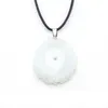 Natural Stone Pendant Necklace Sun Flower Shape White Reiki Crystals Charms långa rephalsband för kvinnor smycken hantverk