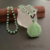 Kolye Kolyeleri Doğal Emerald Guanyin Buddha Kolye Cazibesi Mücevher Moda El Oyunculu Adam Kadın Şans Hediyeleri Musmulet