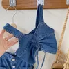 Kläder sätter mode baby flicka denim kläder set rem väst kjol 2st kid jean ritning sträng skörd topp kostym outfit 2 10y 230412