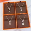 5A Designer Collier Femmes Mode 925 Sterling Argent Clé Forme Pendentif Cou Chaîne En Or Bijoux Saint Valentin Avec boîte AAAAA