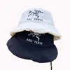Sombrero de cubo de diseñador Sombrero de invierno Gorro de lujo para exteriores Calidez ligera Muy buen regalo para festivales