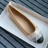 Slingback klackar skor kvinna designer sandles balett lägenheter slingbacks pumpar äkta läder lock tå beige svart block häl chunky loafers womens ballerina pump sko