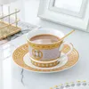 Moda Creative Creative Vintage Chep Copo Gilt Gilt Gild Porcelain Presens de porcelana Big Mark Tea Cup Plate Rack