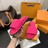 Terlik Louisely Slaytlar Havuz Yastığı Konforu Viutonly Sandals Vittonly Sunset Düz Konforlu Katırlar Yastıklı ön kayış terlikleri Moda kolay giyineceği stil slaytlar