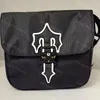 Trapstar väska designer män väska lyx nylon messager cross body väska för kvinnor sport avslappnad trendig axelväska för par enkla arbetskläder axel dukväskor