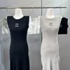 Sukienki swobodne kobiety swobodne sukienki o szyja seksowna bez rękawów nowe luksusowe ubranie żeńska sukienka bodycon impreza plaża noszenie t230412