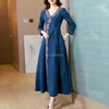 Vêtements ethniques 2023 Automne Vintage Brodé Cheongsam Chinois Version Améliorée De Robe En Jean Femme Minceur Élégant Jupe Longue G998