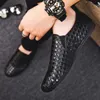 Klänningskor män casual skor mode ljusa män loafers moccasins andningsbara slip på svarta körskor plus storlek zapatillas hombre 230412