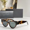 Designer-Sonnenbrille Mode exquisite Sonnenbrille für Frauen Goggle Classic Trend Casual Geschenkbrille Strandschattierung UV-Schutz polarisierte Brille mit Box gut