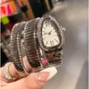 Kvinnors kvartsnormformade AAA Watch Fashion Series Nuso Sun -mönstrad diamantuppringning med dubbla spiralkedjor Dial 35mm Lady Watches rostfritt stål guld