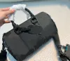 Keepalls Bandouliere väskor handväskor totes designer nano Keep Pillow Bag All Women Men Speedys Boston Luxurys äkta läderbokstäver Tryckplånbagar