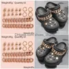 Pièces de chaussures Accessoires Chaussures Décorations Chaînes Pour Croc 1 Set Boucle De Lacet Bricolage Métal Punk Style Rock Pantoufles Rivet Charms Dr Dhzui