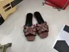 2023 Designer femme sandale édition Tribote lisse Muller sandales Sexy dames pantoufles d'été de bonne qualité avec la taille de la boîte 35-42