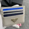 高級デザイナーカード所有者Man Woman Classic Real Letter Design Coin Purse Forse Passport Travel DocumentバッグクレジットIDカードホルダーパケット卸売