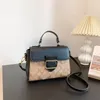 70% de salida de fábrica de bolsos de diseñador Bolso de mujer Bolso de mensajero de cuero de alta calidad Bolso cruzado para mujer Tarde en venta