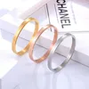 Brazalete Pulseras de corazón esmerilado medio para mujeres y hombres Niños Joyería de acero inoxidable Pareja entre padres e hijos