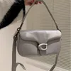 Дизайнер пакетов на плечах пакет с мешками поперечного тела Balck Grey Cream Pink Cross Body Мягкие сумочки мини -табби подушка 26 см кошельки для женщин L 5652