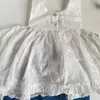 Ensembles de vêtements en stock Summer Girl Blouse blanche Hop Sweet Fairy Flottement Tempérament Pur Coton Floral Dentelle Top Bleu Shorts 230412