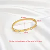 Bangle Luxury Heart Shape Gold Plated White Zircon Cuff Geometric CZ Crystal Armband för Women Party Jewelry Gift