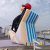 Modèle de pingouin gonflable à chapeau de dessin animé de pingouin géant personnalisé tenant une tasse de jus pour la location commerciale ou l'affichage