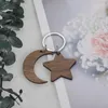 Hundtagg 10st tomt trä Keychain Star Moon Wood Keyring Handwork Diy Accessoarer för Man Women Pet Family Jewelry