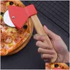 Fruktgrönsaksverktyg Verktyg ax bambu hantera pizza cutter roterande blad hem kök skärverktyg inventering grossist droppe Deliv 0412