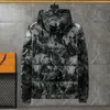 Homens para baixo e parka designer com capuz jaqueta Mens Londres marca de luxo casaco clássico bolso no peito crachá preto e vermelho listra design para o calor