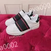 2023 New Hot Luxury Calfsin Custom Sneethers Shoes 남자 야외 트레이너 편안한 플랫폼 스케이트 보드 워킹