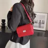 Akşam Çantaları Kırmızı Çanta Kadınlar İçin 2023 Gelin Çanta Basit Düz Renkli Kız Omuz Moda Günlük Alışveriş Mobil Cüzdan Bej