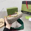 Designer de luxe Crescent Moon Sac à main Femmes Ophidia Underarm Sacs Strawberry Hobo Sac à bandoulière Rouge Vert Bretelles Fourre-tout Bourse Portefeuille Premium touch bag