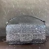 Mini borsa ricamata Borsa a tracolla da donna Borsa a tracolla con patta Borsa a mano fatta a mano imitazione perline di cristallo Ricamo con paillettes Catena staccabile Pochette di alta qualità