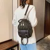 Borsa firmata 2023 Autunno/Inverno Nuovo stile Zaino semplice Edizione coreana da donna Contrast Checker Leisure Travel Piccolo zaino presa di fabbrica