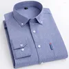 Mäns casual skjortor 2023 för män långärmad soild mens klänning skjorta knapp krage vanlig fit mode fritid