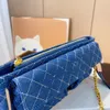 Womens Classic Quilted 22 shoppingväskor Metal Hårdvara Matelasse -kedja axelhandväskor Lareg Cpacitet utomhus Sacoche denim dubbla fickor Designer Pocket 30cm