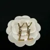 Vintage studörhängen varumärke bokstav cirkel guld mode temperament lyx smyckedesigner