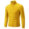 男性用セーター秋と冬のハイネックボトムシャツスリムフィットソリッドカラートレンドニットセーターメン