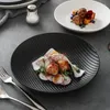 Тарелки Творческая черная матовая замороженная блюдо из западного стиля домашнее диск глубоко керамическая полосатая полоса салата для салата и белая