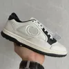 Designerskor Mac80 Sneakers Män Kvinnor Fritidssko Low Top Broderitränare Vintage Platt Sneaker Sko Canvas Platt Sneaker Lyx Baskettränare