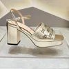 Moda primavera e verão chinelos e sandálias femininas sapatos femininos de grife couro de vaca salto alto 8,5 cm lençol freático 2,5 cm fivela decoração de unhas.Caixa de fita 42