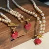 Hänghalsband mässing verklig naturlig pärla röd hjärta pärlor halsband kvinnor smycken punk designer runway sällsynt helt enkelt klänning boho japan koreansk