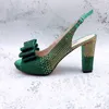 Sukienka Buty BS1634 Dostosuj różne obcasy butów damskie sukienki pompki ślubne buty ślubne zielone złote kryształowe buty z pasującą torbą 231110