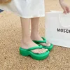 Slippers Sandalet Platform Slippers casuais para mulheres Sandálias de cunha coreana de verão Trend Clip Toe Flip Flip Slides de praia casual 230412